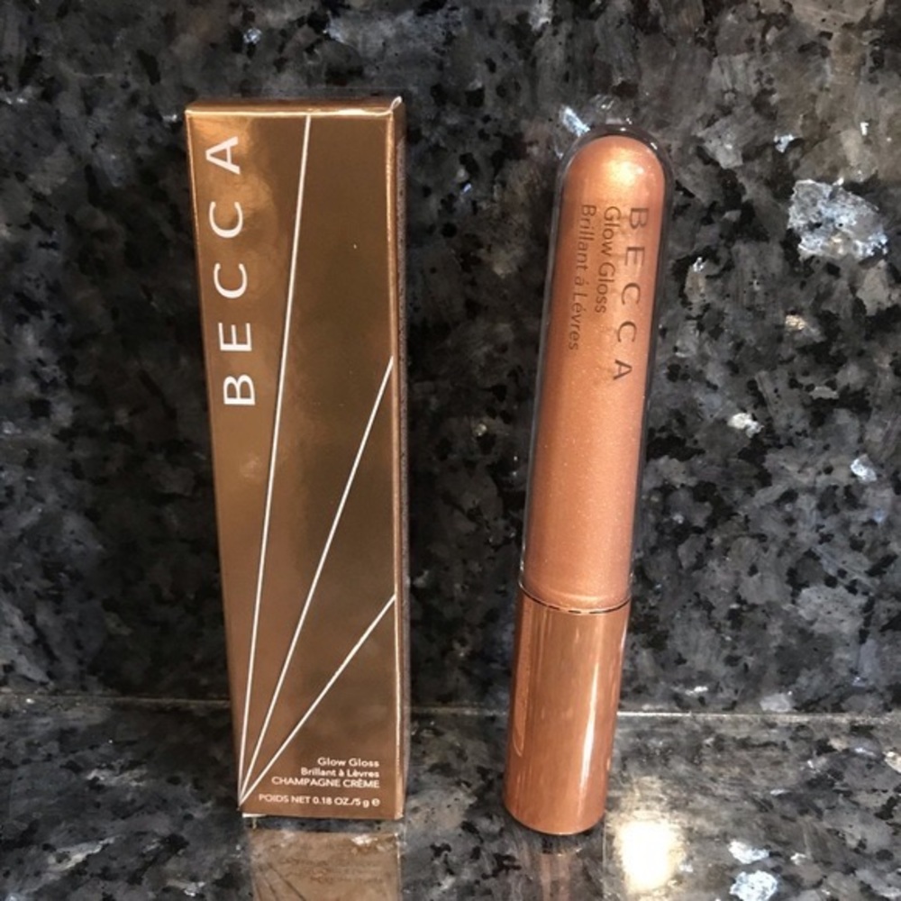 Becca glow gloss in shade Champagne Crème